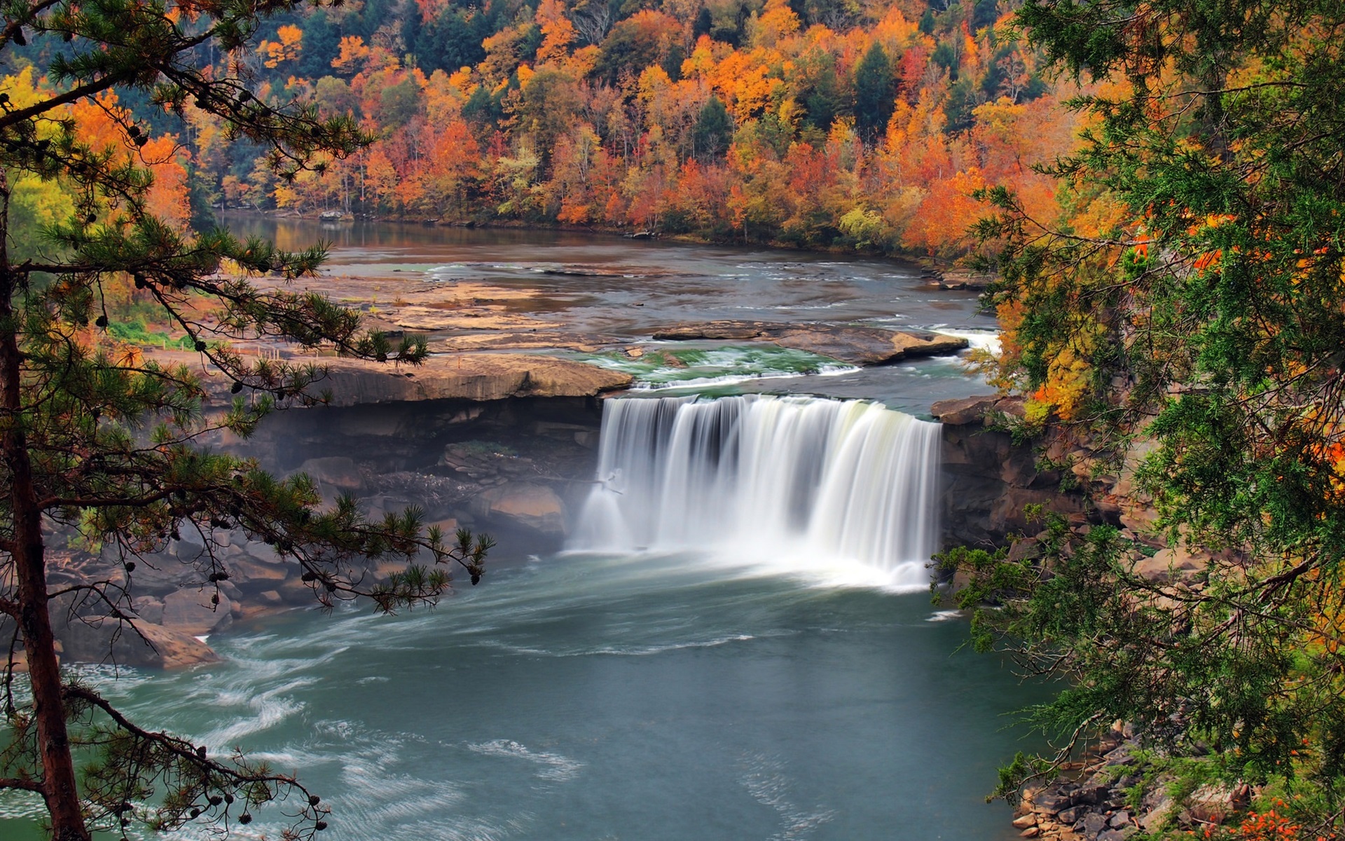 Autumn-trees-waterfall-USA_1920x1200.jpg