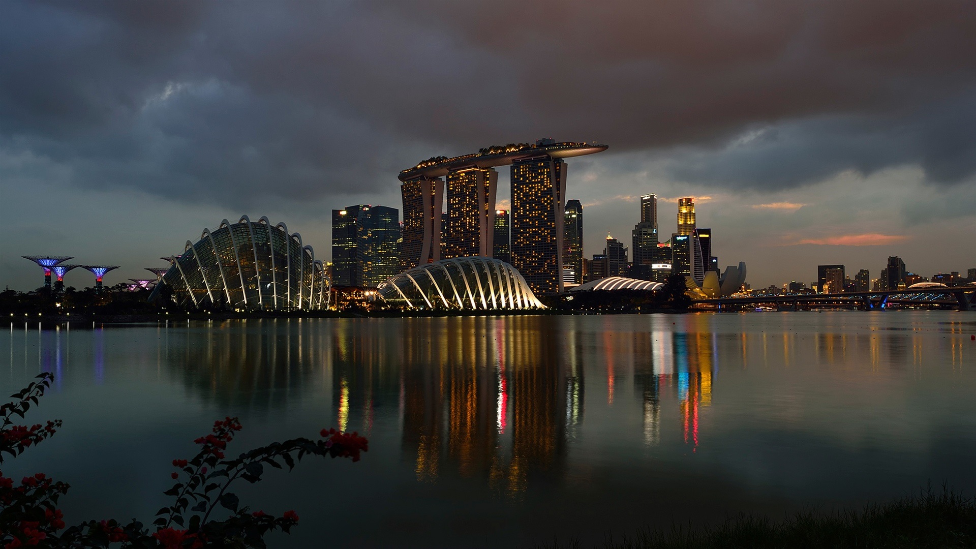 Singapore-Marina-Bay-Sands-night-lights-buildings-casino_1920x1080.jpg