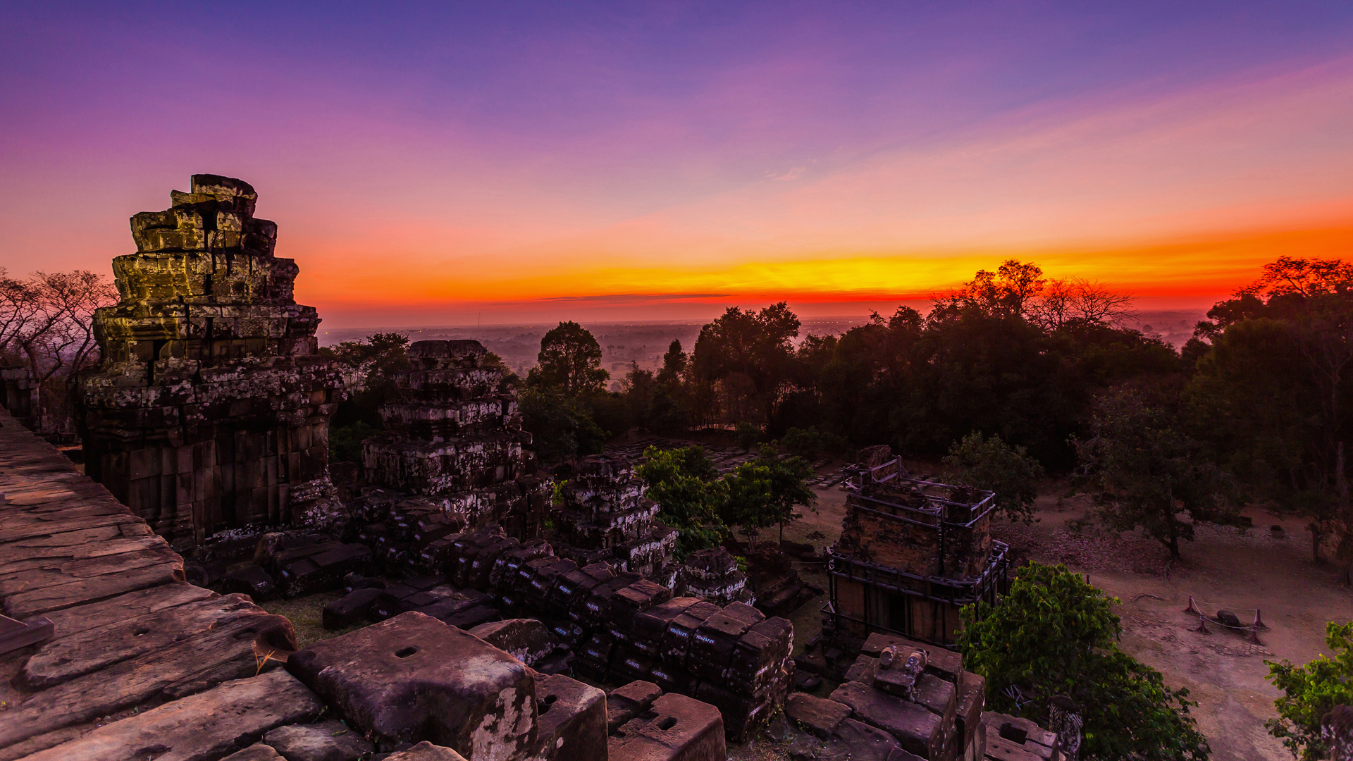 Angkor, Cambodia 1920x1080.jpg