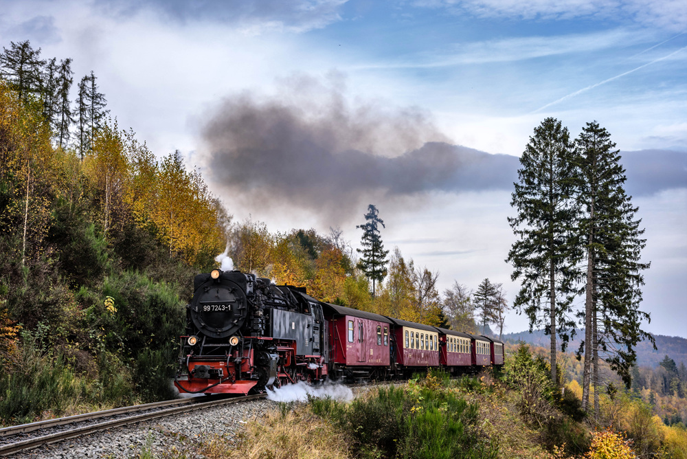 steam-locomotive-2926525.jpg