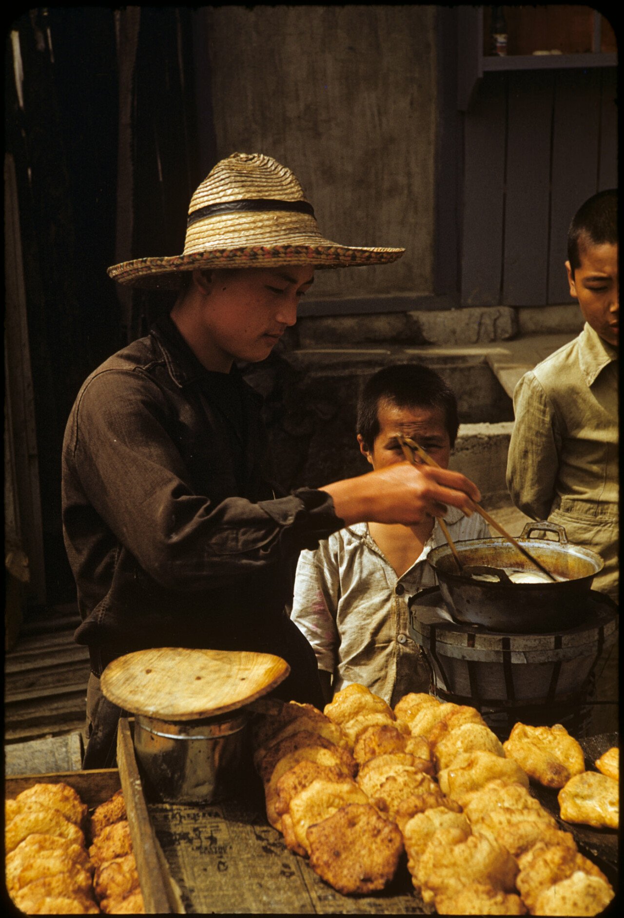 1952년 부산 범일동 시장 컬러사진13.jpg